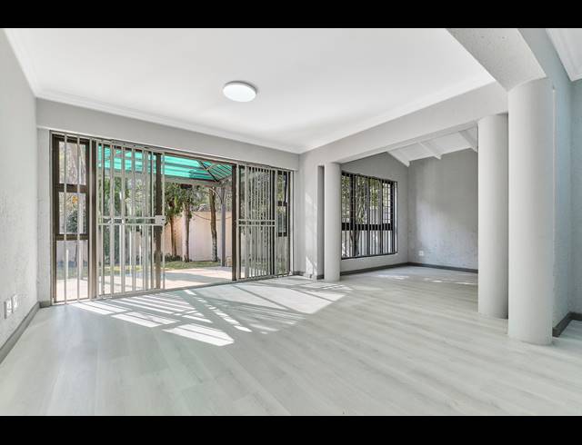 2 BEDROOM APARTMENT RENTED IN STRATHAVON